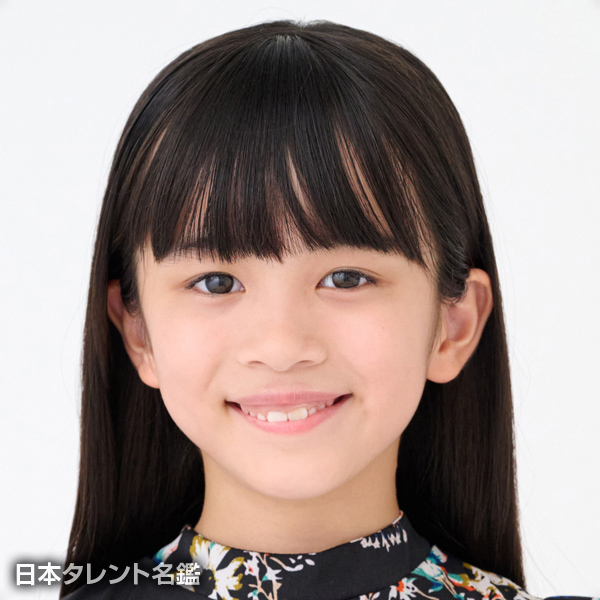 秋山　加奈