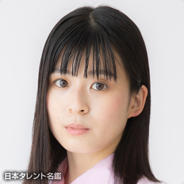 紀井　彩花