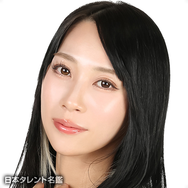 翔田　りか子