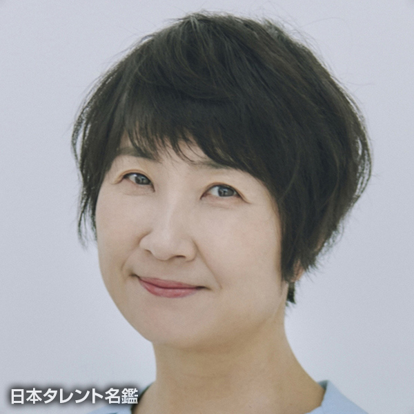 猫背　椿