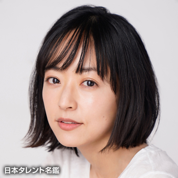 井上　真央