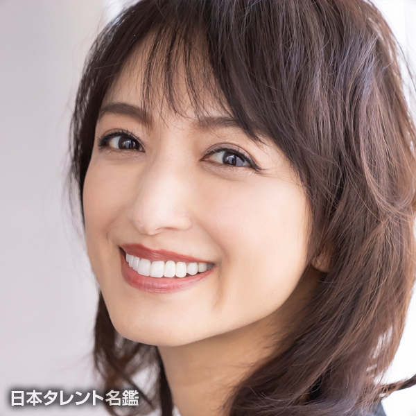 望月　理恵