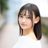 新道　ゆら